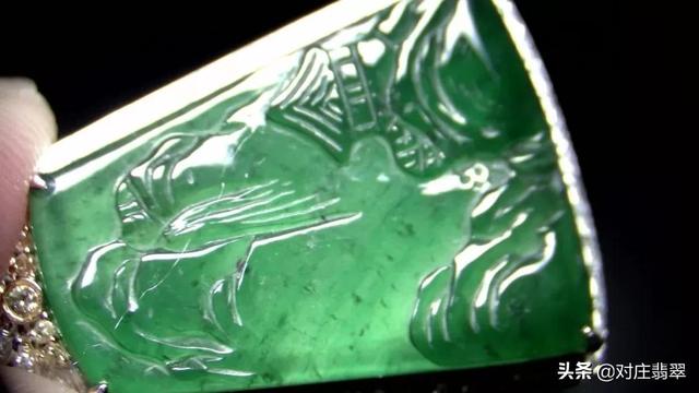 翡翠价格比例翡翠佛尺寸多少比例好-第4张图片-翡翠网 翡翠价格比例翡翠佛尺寸多少比例好-第4张图片-翡翠网