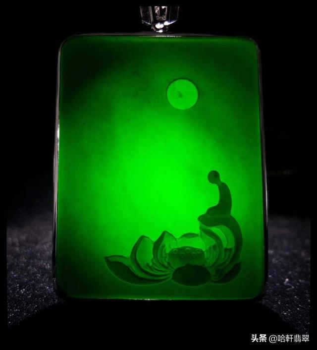 翡翠墨翠戒指价格表,真正的冰种翡翠-第5张图片-翡翠网 翡翠墨翠戒指价格表,真正的冰种翡翠-第5张图片-翡翠网