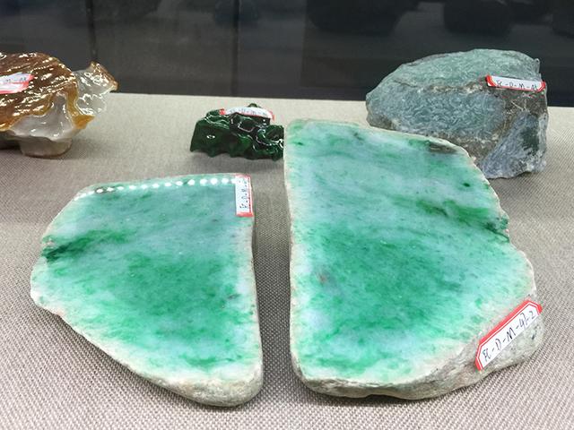 海南玉器翡翠原石网购,海南翡翠原石小-第2张图片-翡翠网 海南玉器翡翠原石网购,海南翡翠原石小-第2张图片-翡翠网