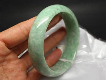 销售翡翠的专业知识,**翡翠知识分享-第9张图片-翡翠网 销售翡翠的专业知识,**翡翠知识分享-第9张图片-翡翠网