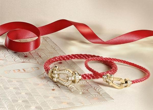 梦见翡翠手链手镯的简单介绍-第13张图片-翡翠网 梦见翡翠手链手镯的简单介绍-第13张图片-翡翠网