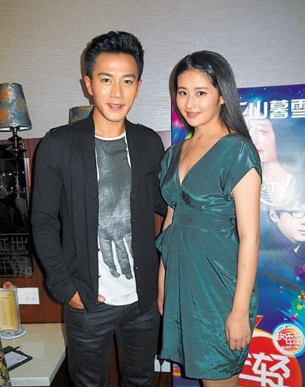 春晚女嘉宾翡翠项链林心如春晚翡翠知识-第15张图片-翡翠网 春晚女嘉宾翡翠项链林心如春晚翡翠知识-第15张图片-翡翠网