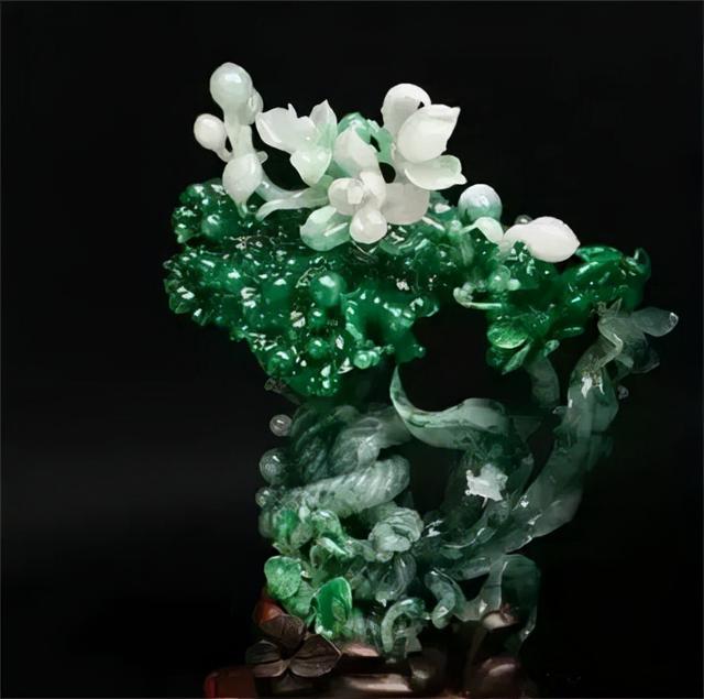 关于翡翠原石价值一样吗的信息-第10张图片-翡翠网 关于翡翠原石价值一样吗的信息-第10张图片-翡翠网