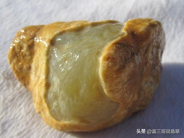 无皮翡翠原石的简单介绍-第1张图片-翡翠网 无皮翡翠原石的简单介绍-第1张图片-翡翠网