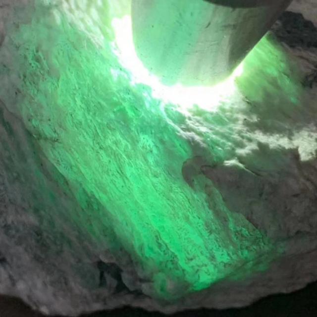 翡翠雪花棉能化开吗,油青雪花棉翡翠原石-第25张图片-翡翠网 翡翠雪花棉能化开吗,油青雪花棉翡翠原石-第25张图片-翡翠网