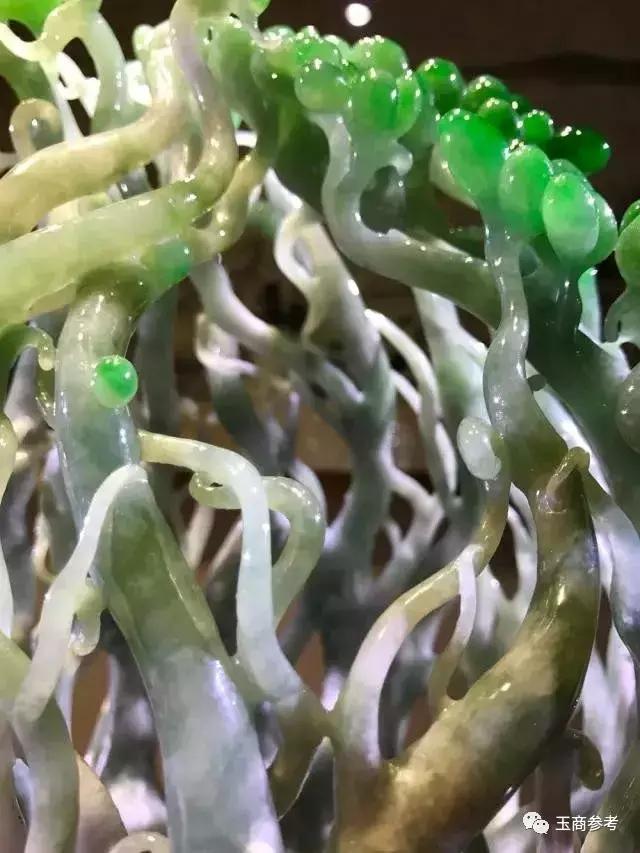 翡翠原石摆件图片翡翠摆件图片大全-第8张图片-翡翠网 翡翠原石摆件图片翡翠摆件图片大全-第8张图片-翡翠网