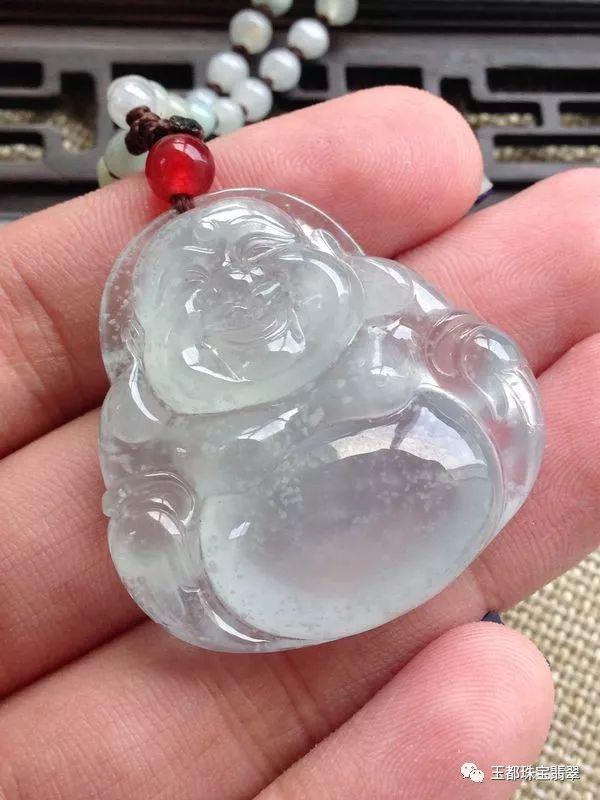 翡翠手镯透明度的简单介绍-第4张图片-翡翠网 翡翠手镯透明度的简单介绍-第4张图片-翡翠网