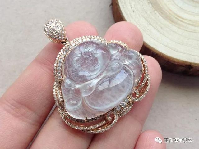 翡翠手镯透明度的简单介绍-第5张图片-翡翠网 翡翠手镯透明度的简单介绍-第5张图片-翡翠网