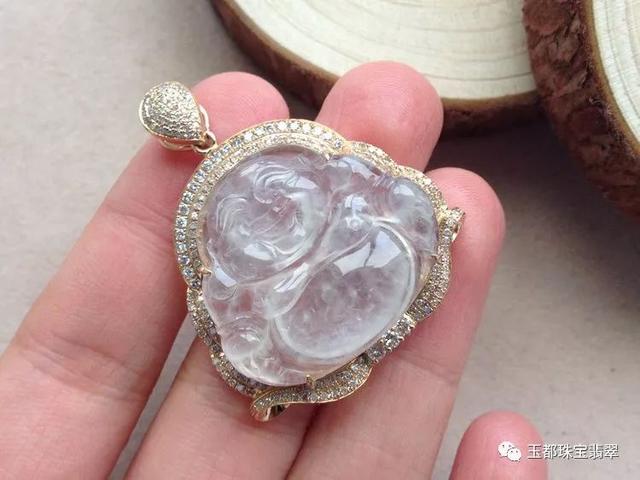 翡翠手镯透明度的简单介绍-第6张图片-翡翠网 翡翠手镯透明度的简单介绍-第6张图片-翡翠网