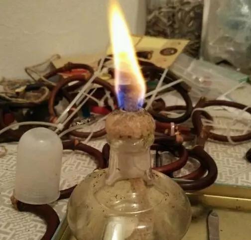 什么是鸡血藤手镯翡翠手镯藤条-第7张图片-翡翠网 什么是鸡血藤手镯翡翠手镯藤条-第7张图片-翡翠网