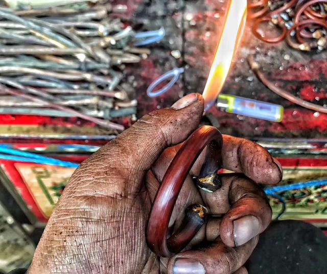 什么是鸡血藤手镯翡翠手镯藤条-第13张图片-翡翠网 什么是鸡血藤手镯翡翠手镯藤条-第13张图片-翡翠网