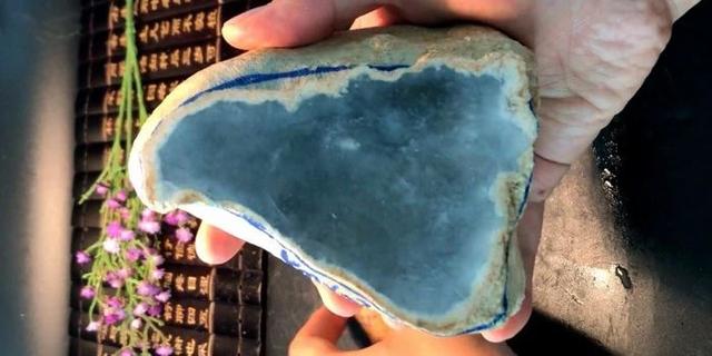 棉多的翡翠原石怎么办的简单介绍-第2张图片-翡翠网 棉多的翡翠原石怎么办的简单介绍-第2张图片-翡翠网