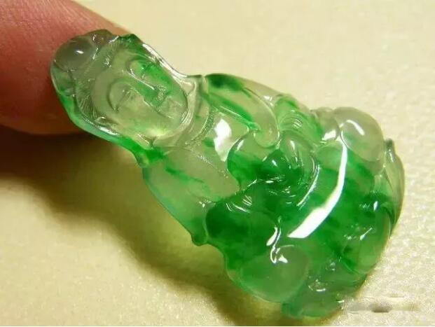 金丝种翡翠知识大全上海金丝种翡翠-第1张图片-翡翠网 金丝种翡翠知识大全上海金丝种翡翠-第1张图片-翡翠网