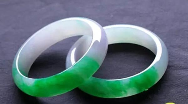 关于独山翡翠手镯价格的信息-第10张图片-翡翠网 关于独山翡翠手镯价格的信息-第10张图片-翡翠网