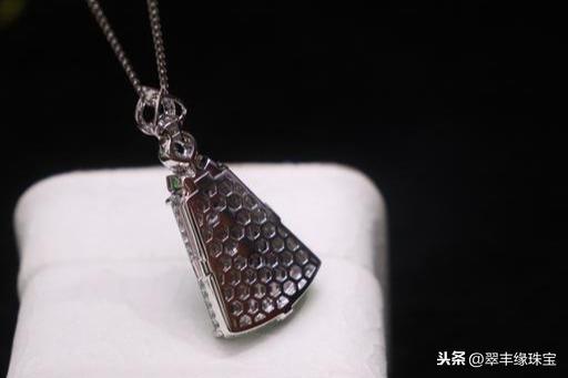 无事牌适合什么人带翡翠无事牌图片价格-第7张图片-翡翠网 无事牌适合什么人带翡翠无事牌图片价格-第7张图片-翡翠网