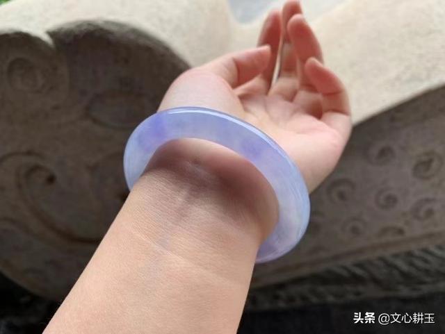 抚顺茄紫翡翠原石,茄紫翡翠手镯好看吗-第11张图片-翡翠网 抚顺茄紫翡翠原石,茄紫翡翠手镯好看吗-第11张图片-翡翠网
