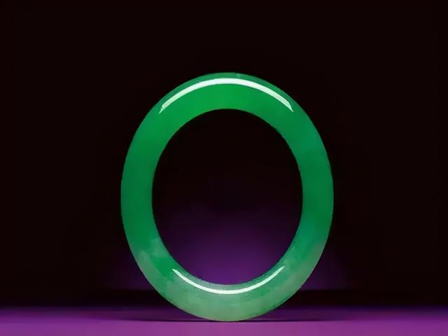 翡翠原石的俗话,俗话说可俗话又说-第2张图片-翡翠网 翡翠原石的俗话,俗话说可俗话又说-第2张图片-翡翠网