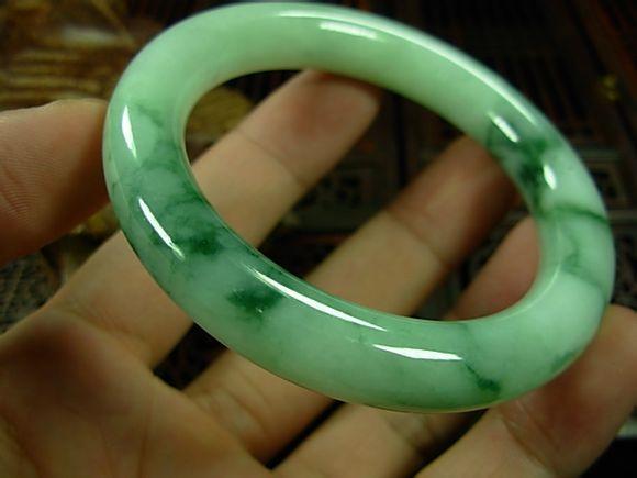 村野仙农,翡翠仙图和实物对比-第1张图片-翡翠网 村野仙农,翡翠仙图和实物对比-第1张图片-翡翠网