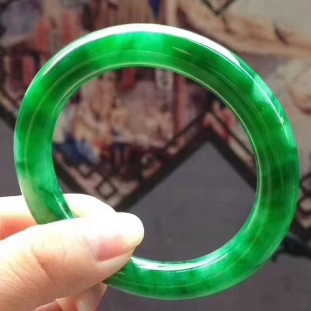 翡翠原石相关知识的简单介绍-第3张图片-翡翠网 翡翠原石相关知识的简单介绍-第3张图片-翡翠网