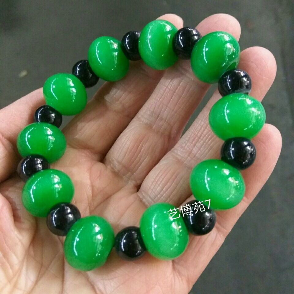 糯种翡翠手链价格糯米种翡翠手镯价格-第1张图片-翡翠网 糯种翡翠手链价格糯米种翡翠手镯价格-第1张图片-翡翠网