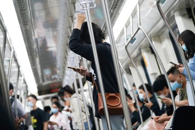 网红晨曦51秒视频爆料,抖音晨曦姐姐视频养乐多-第4张图片-翡翠网 网红晨曦51秒视频爆料,抖音晨曦姐姐视频养乐多-第4张图片-翡翠网