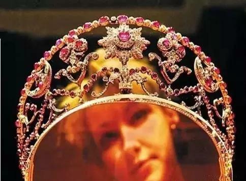 柬埔寨翡翠原石哪里买的简单介绍-第3张图片-翡翠网 柬埔寨翡翠原石哪里买的简单介绍-第3张图片-翡翠网