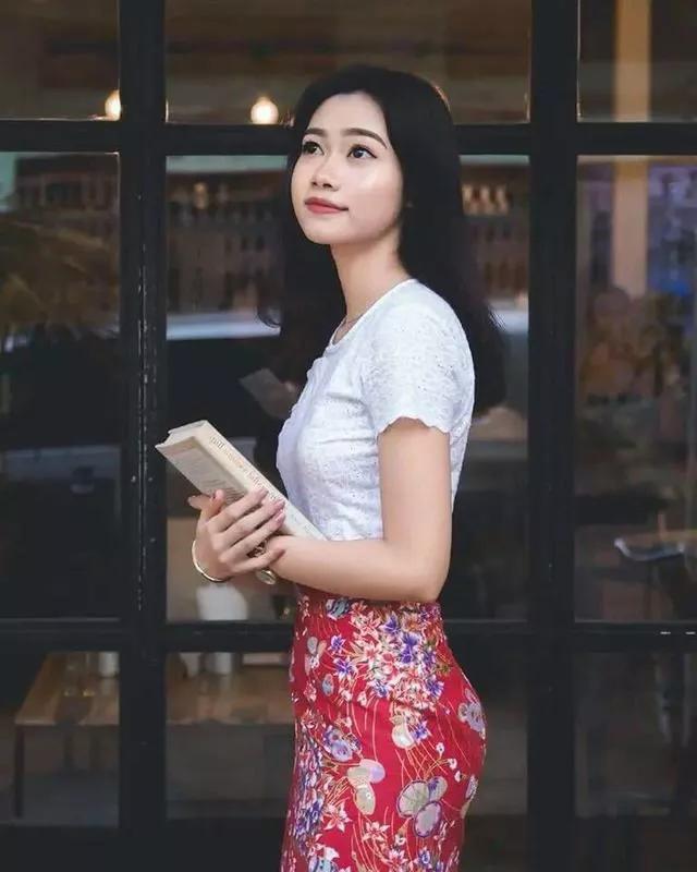 柬埔寨翡翠原石哪里买的简单介绍-第5张图片-翡翠网 柬埔寨翡翠原石哪里买的简单介绍-第5张图片-翡翠网