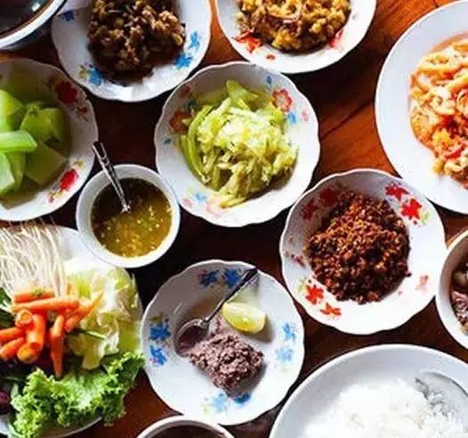 柬埔寨翡翠原石哪里买的简单介绍-第21张图片-翡翠网 柬埔寨翡翠原石哪里买的简单介绍-第21张图片-翡翠网