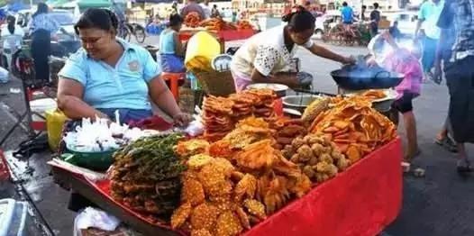 柬埔寨翡翠原石哪里买的简单介绍-第25张图片-翡翠网 柬埔寨翡翠原石哪里买的简单介绍-第25张图片-翡翠网