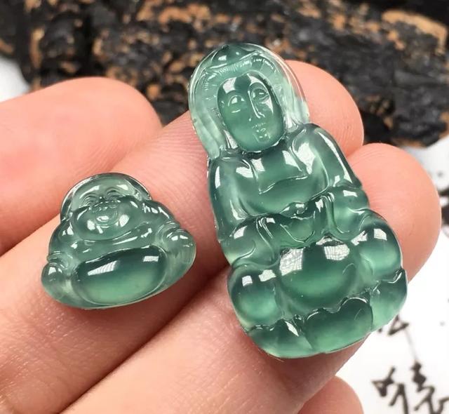 翡翠晴水料价格,翡翠冰种这个多少钱啊-第5张图片-翡翠网 翡翠晴水料价格,翡翠冰种这个多少钱啊-第5张图片-翡翠网