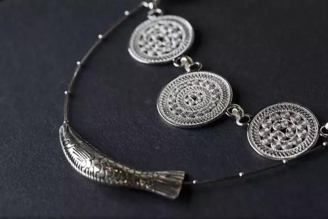 玉石翡翠知识翡翠的保养小知识-第9张图片-翡翠网 玉石翡翠知识翡翠的保养小知识-第9张图片-翡翠网