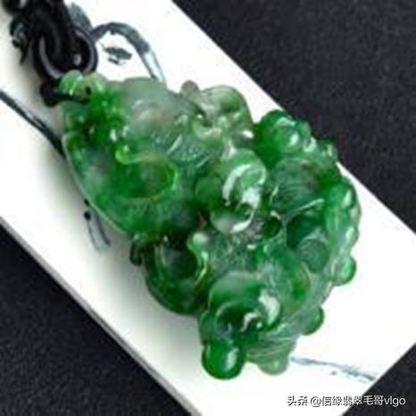 刻翡翠知识点翡翠可以刻字吗-第6张图片-翡翠网 刻翡翠知识点翡翠可以刻字吗-第6张图片-翡翠网