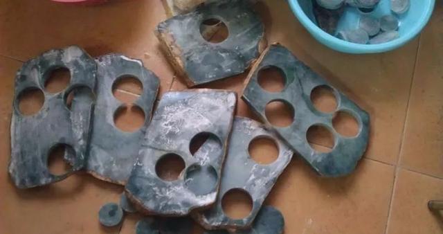 绝迹翡翠原石,翡翠原石哪里买-第3张图片-翡翠网 绝迹翡翠原石,翡翠原石哪里买-第3张图片-翡翠网