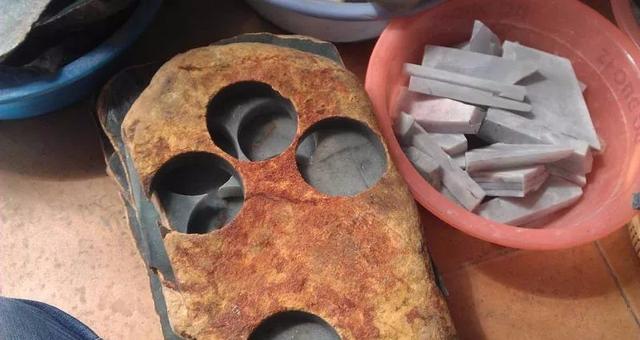 绝迹翡翠原石,翡翠原石哪里买-第5张图片-翡翠网 绝迹翡翠原石,翡翠原石哪里买-第5张图片-翡翠网