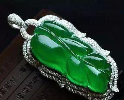 一个亿的翡翠原石,翡翠原石丢了10年-第6张图片-翡翠网 一个亿的翡翠原石,翡翠原石丢了10年-第6张图片-翡翠网