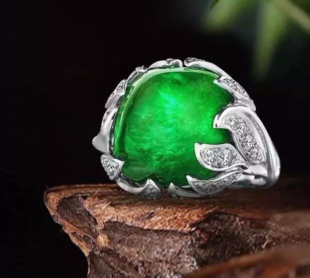 一个亿的翡翠原石,翡翠原石丢了10年-第7张图片-翡翠网 一个亿的翡翠原石,翡翠原石丢了10年-第7张图片-翡翠网