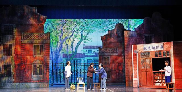 糯冰种翡翠手镯值钱吗上海冰雪翡翠手镯-第6张图片-翡翠网 糯冰种翡翠手镯值钱吗上海冰雪翡翠手镯-第6张图片-翡翠网