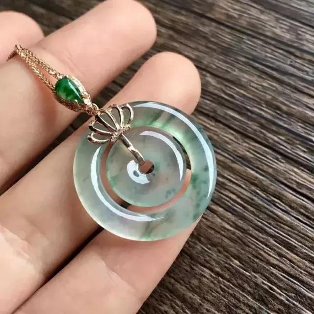 冰种翡翠小佛价格的简单介绍-第1张图片-翡翠网 冰种翡翠小佛价格的简单介绍-第1张图片-翡翠网