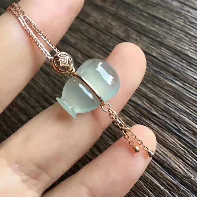 冰种翡翠小佛价格的简单介绍-第4张图片-翡翠网 冰种翡翠小佛价格的简单介绍-第4张图片-翡翠网