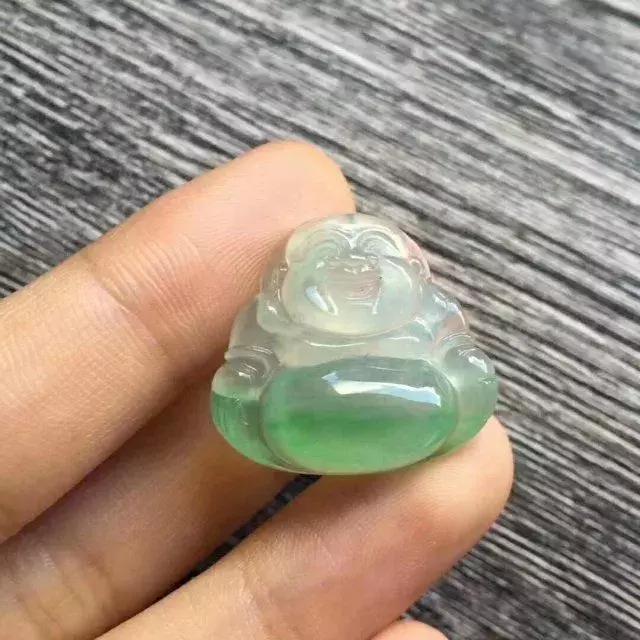 冰种翡翠小佛价格的简单介绍-第9张图片-翡翠网 冰种翡翠小佛价格的简单介绍-第9张图片-翡翠网