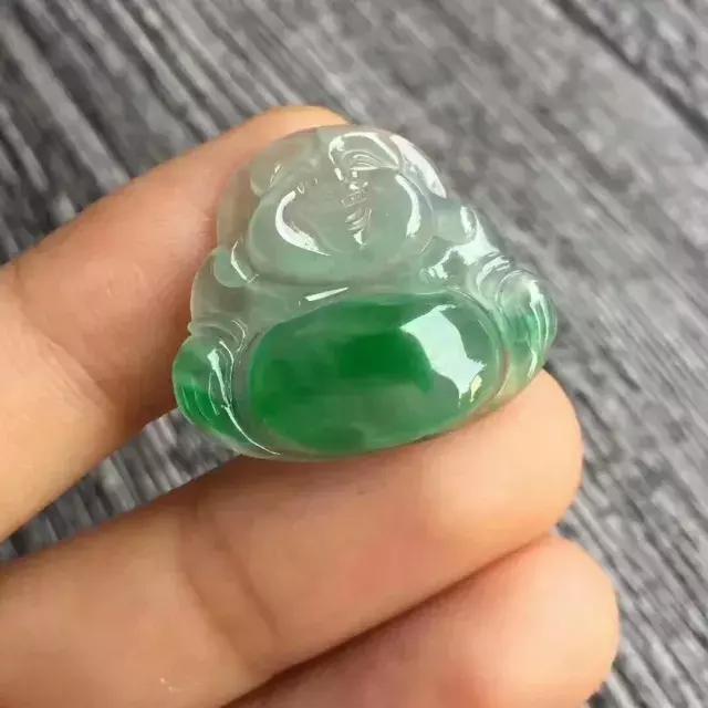 冰种翡翠小佛价格的简单介绍-第14张图片-翡翠网 冰种翡翠小佛价格的简单介绍-第14张图片-翡翠网