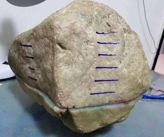 包含晴底飘蓝花翡翠手镯的词条-第1张图片-翡翠网 包含晴底飘蓝花翡翠手镯的词条-第1张图片-翡翠网