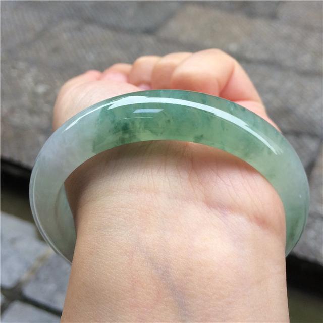 包含晴底飘蓝花翡翠手镯的词条-第7张图片-翡翠网 包含晴底飘蓝花翡翠手镯的词条-第7张图片-翡翠网