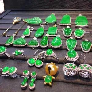 金镶翡翠吊坠图片,镶金翡翠价格-第1张图片-翡翠网 金镶翡翠吊坠图片,镶金翡翠价格-第1张图片-翡翠网