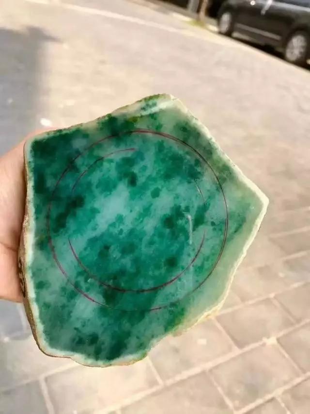 卖原石请老缅,缅商卖翡翠原石视频-第4张图片-翡翠网 卖原石请老缅,缅商卖翡翠原石视频-第4张图片-翡翠网