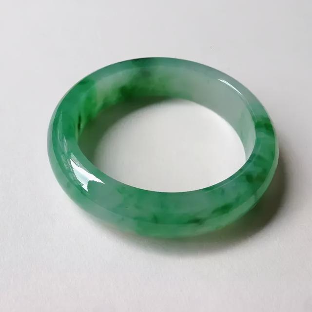 卖原石请老缅,缅商卖翡翠原石视频-第5张图片-翡翠网 卖原石请老缅,缅商卖翡翠原石视频-第5张图片-翡翠网