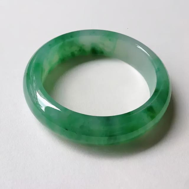 卖原石请老缅,缅商卖翡翠原石视频-第6张图片-翡翠网 卖原石请老缅,缅商卖翡翠原石视频-第6张图片-翡翠网