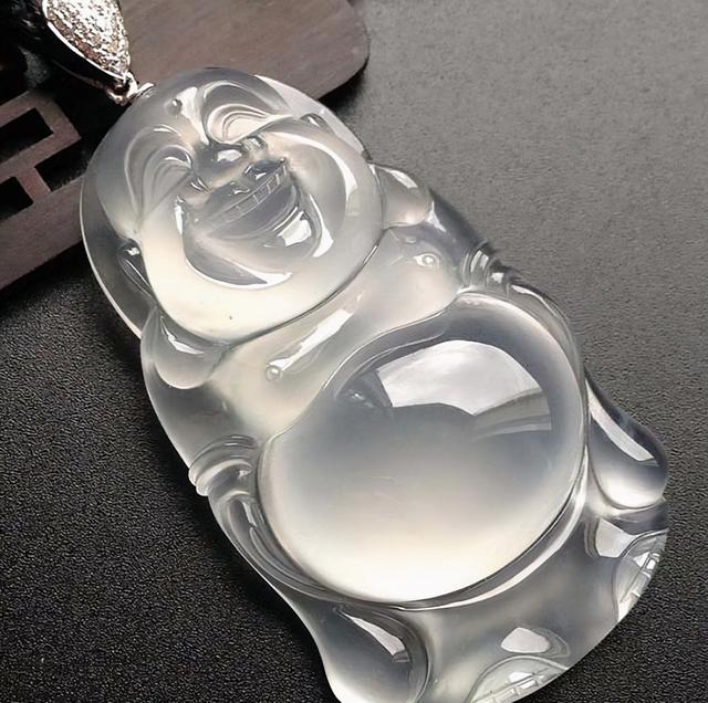 糯种翡翠吊坠价格什么是糯种翡翠-第3张图片-翡翠网 糯种翡翠吊坠价格什么是糯种翡翠-第3张图片-翡翠网