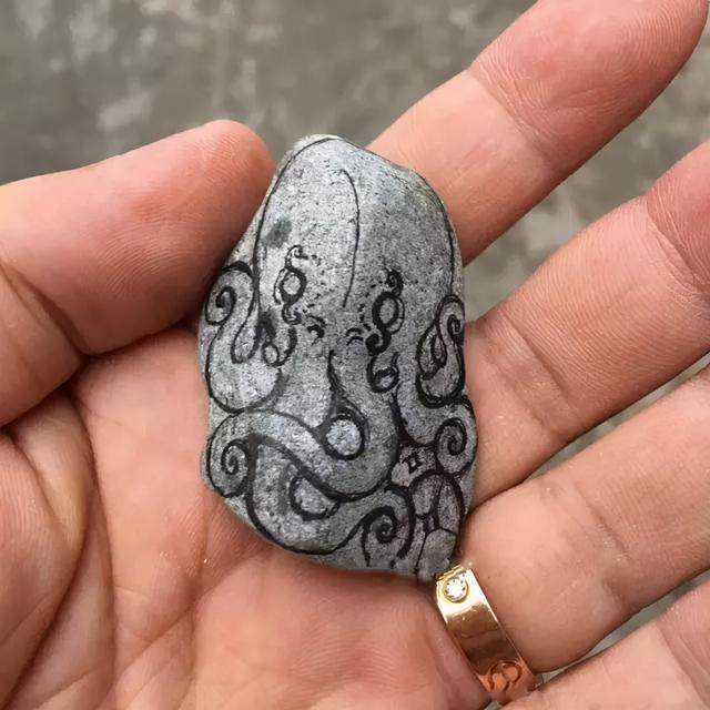 翡翠加工方面的知识,出土翡翠手镯-第3张图片-翡翠网 翡翠加工方面的知识,出土翡翠手镯-第3张图片-翡翠网