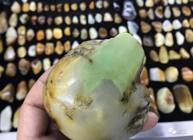 翡翠原石白玉买和田玉原石-第6张图片-翡翠网 翡翠原石白玉买和田玉原石-第6张图片-翡翠网